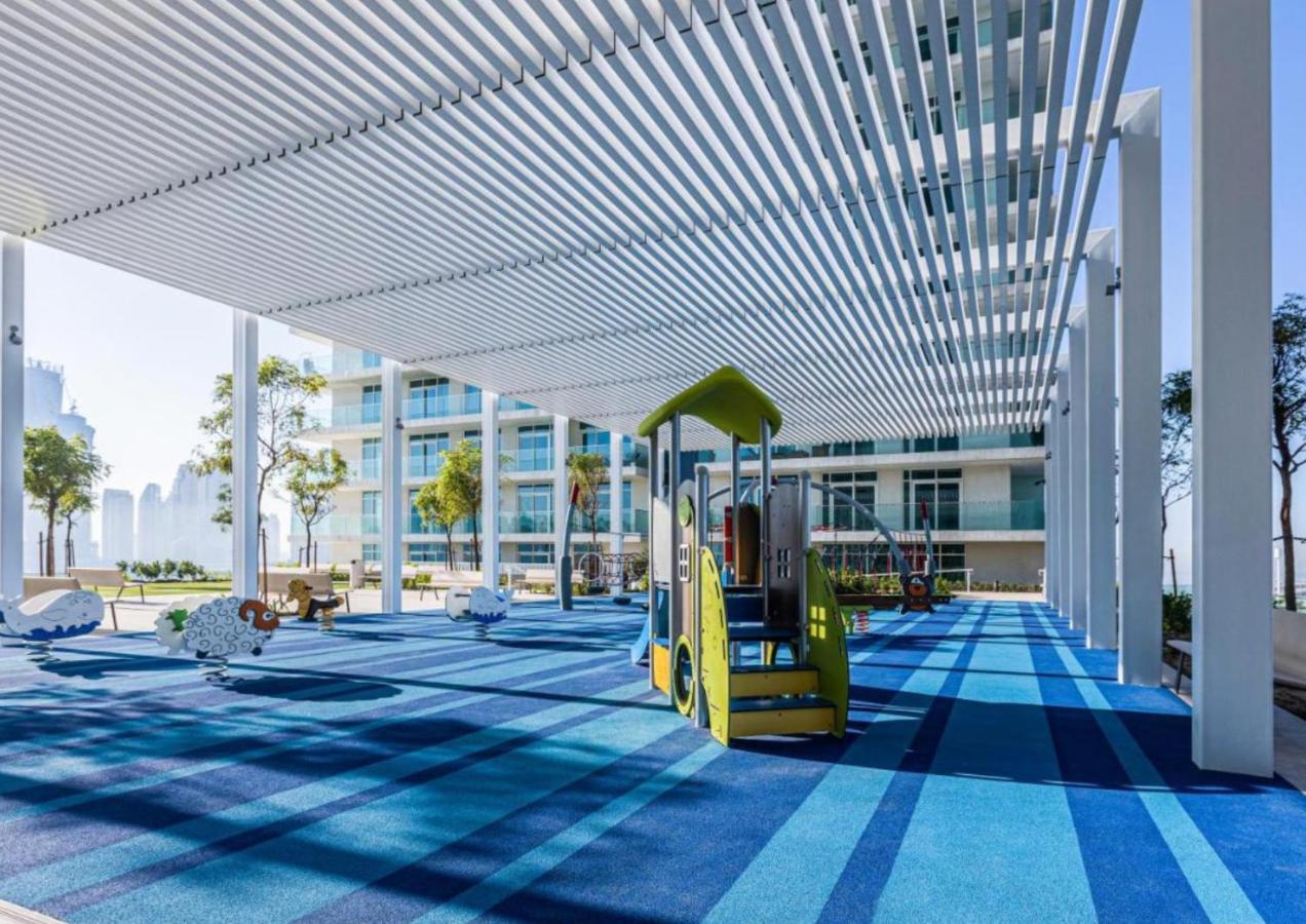 Ultra Luxury Emaar Beachfront - Private Beach And Pool Dubaj Kültér fotó